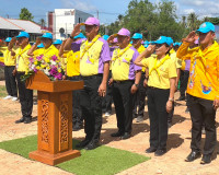 รองผู้ว่าราชการจังหวัดสุราษฎร์ธานี ในฐานะรองผู้อำนวยการจิตอา ... พารามิเตอร์รูปภาพ 2