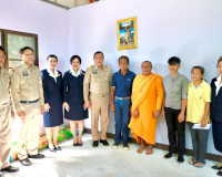 เหล่ากาชาดจังหวัดสุราษฎร์ธานี มอบบ้านตามโครงการ ซ่อมแซมบ้านผ ... พารามิเตอร์รูปภาพ 17