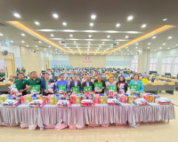 รองผู้ว่าราชการจังหวัดสุราษฎร์ธานี เป็นประธานในพิธีมอบเครื่อ ... พารามิเตอร์รูปภาพ 10