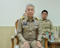 ผู้ว่าราชการจังหวัดสุราษฎร์ธานี ต้อนรับ ผู้บัญชาการทหารเรือ  ... พารามิเตอร์รูปภาพ 4