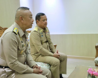 ผู้ว่าราชการจังหวัดสุราษฎร์ธานี ต้อนรับ ผู้บัญชาการทหารเรือ  ... พารามิเตอร์รูปภาพ 9