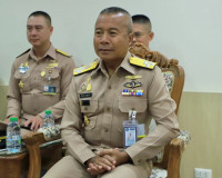 ผู้ว่าราชการจังหวัดสุราษฎร์ธานี ต้อนรับ ผู้บัญชาการทหารเรือ  ... พารามิเตอร์รูปภาพ 11