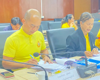 รองผู้ว่าราชการจังหวัดสุราษฎร์ธานี เป็นประธานการประชุมคณะกรร ... พารามิเตอร์รูปภาพ 3