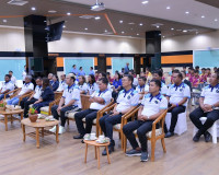 รองผู้ว่าราชการจังหวัดสุราษฎร์ธานี กล่าวแสดงความยินดีของในโอ ... พารามิเตอร์รูปภาพ 5