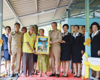 เหล่ากาชาดจังหวัดสุราษฎร์ธานี มอบบ้านตามโครงการ &quot;ซ่อมแซมบ้าน ... พารามิเตอร์รูปภาพ 13