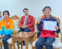 รองผู้ว่าราชการจังหวัดสุราษฎร์ธานีให้โอวาท และอวยพรนักกีฬาขอ ... พารามิเตอร์รูปภาพ 4
