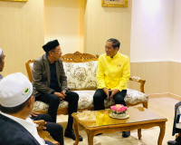รองผู้ว่าราชการจังหวัดสุราษฎร์ธานี ต้อนรับ ดร.ธงชัย ปิติเศรษ ... พารามิเตอร์รูปภาพ 2
