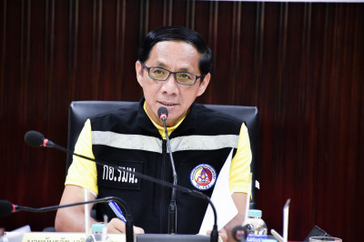 รองผู้ว่าราชการจังหวัดสุราษฎร์ธานี เป็นประธานการประชุมคณะกรร ... พารามิเตอร์รูปภาพ 1