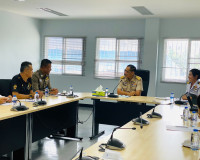 รองผู้ว่าราชการจังหวัดสุราษฎร์ธานี เป็นประธานในการประชุมคณะก ... พารามิเตอร์รูปภาพ 1