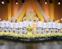 ผู้ว่าราชการจังหวัดสุราษฎร์ธานี พร้อมด้วย นายกเหล่ากาชาดจังห ... พารามิเตอร์รูปภาพ 2