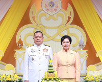 ผู้ว่าราชการจังหวัดสุราษฎร์ธานี พร้อมด้วย นายกเหล่ากาชาดจังห ... พารามิเตอร์รูปภาพ 3