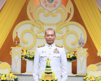 ผู้ว่าราชการจังหวัดสุราษฎร์ธานี พร้อมด้วย นายกเหล่ากาชาดจังห ... พารามิเตอร์รูปภาพ 16