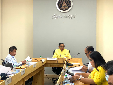 รองผู้ว่าราชการจังหวัดสุราษฎร์ธานี เป็นประธานในการประชุมคณะก ... พารามิเตอร์รูปภาพ 1