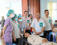 รองผู้ว่าราชการจังหวัดสุราษฎร์ธานี เป็นประธานในกิจกรรมเทิดพร ... พารามิเตอร์รูปภาพ 7