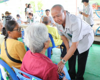 รองผู้ว่าราชการจังหวัดสุราษฎร์ธานี เป็นประธานในกิจกรรมเทิดพร ... พารามิเตอร์รูปภาพ 9