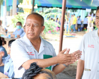 รองผู้ว่าราชการจังหวัดสุราษฎร์ธานี เป็นประธานในกิจกรรมเทิดพร ... พารามิเตอร์รูปภาพ 10