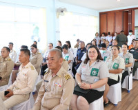 รองผู้ว่าราชการจังหวัดสุราษฎร์ธานี เป็นประธานในกิจกรรมเทิดพร ... พารามิเตอร์รูปภาพ 13