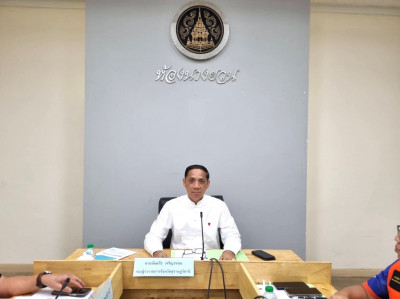 รองผู้ว่าราชการจังหวัดสุราษฎร์ธานี เป็นประธานในการประชุมคณะก ... พารามิเตอร์รูปภาพ 1