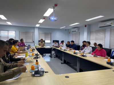 รองผู้ว่าราชการจังหวัดสุราษฎร์ธานี เป็นประธานในการประชุมคณะก ... พารามิเตอร์รูปภาพ 1