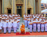 รองผู้ว่าราชการจังหวัดสุราษฎร์ธานี เข้าร่วม พิธีรับประทานผ้า ... พารามิเตอร์รูปภาพ 5