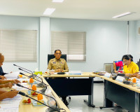 รองผู้ว่าราชการจังหวัดสุราษฎร์ธานี เป็นประธานในการประชุมคณะก ... พารามิเตอร์รูปภาพ 1