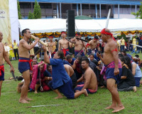 ผู้ว่าราชการจังหวัดสุราษฎร์ธานี เปิดกิจกรรมเฉลิมพระเกียรติพร ... พารามิเตอร์รูปภาพ 13