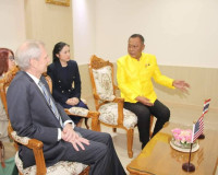 จังหวัดสุราษฎร์ธานีต้อนรับเอกอัครราชทูตสหรัฐอเมริกาประจำประเ ... พารามิเตอร์รูปภาพ 8