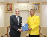 จังหวัดสุราษฎร์ธานีต้อนรับเอกอัครราชทูตสหรัฐอเมริกาประจำประเ ... พารามิเตอร์รูปภาพ 18