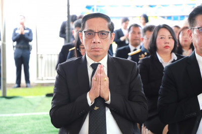 รองผู้ว่าราชการจังหวัดสุราษฎร์ธานี ร่วมพิธีทักษิณานุประทานถว ... พารามิเตอร์รูปภาพ 1
