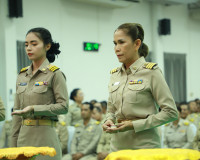 จังหวัดสุราษฎร์ธานี จัดพิธีมอบเหรียญพระราชทานแก่นักปกครองท้อ ... พารามิเตอร์รูปภาพ 6