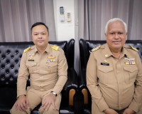 จังหวัดสุราษฎร์ธานี จัดพิธีมอบเหรียญพระราชทานแก่นักปกครองท้อ ... พารามิเตอร์รูปภาพ 10