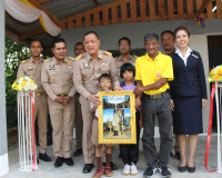 ผู้ว่าฯ สุราษฎร์ธานีมอบบ้านแก่ผู้ยากไร้เฉลิมพระเกียรติ พระบา ... พารามิเตอร์รูปภาพ 16