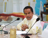 รองผู้ว่าราชการจังหวัดสุราษฎร์ธานี เป็นประธานการประชุมนำเสนอ ... พารามิเตอร์รูปภาพ 2