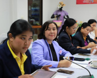 รองผู้ว่าราชการจังหวัดสุราษฎร์ธานี เป็นประธานการประชุมนำเสนอ ... พารามิเตอร์รูปภาพ 4