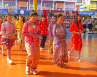 รองผู้ว่าราชการจังหวัดสุราษฎร์ธานี เป็นประธานในพิธีเปิดการแข ... พารามิเตอร์รูปภาพ 10