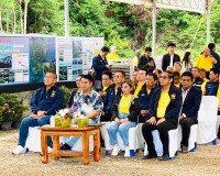 รองผู้ว่าราชการจังหวัดสุราษฎร์ธานี พร้อมด้วย นายกล้าณรงค์ ยุ ... พารามิเตอร์รูปภาพ 4
