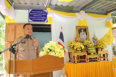 ผู้ว่าฯ สุราษฎร์ธานีมอบบ้านแก่ผู้ยากไร้เฉลิมพระเกียรติ พระบา ... พารามิเตอร์รูปภาพ 1