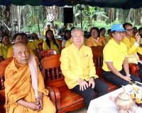 จังหวัดสุราษฎร์ธานีส่งมอบบ้านครัวเรือนยากจน ตามโครงการบ้านห่ ... พารามิเตอร์รูปภาพ 10