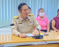 รองผู้ว่าราชการจังหวัดสุราษฎร์ธานี เป็นประธานการแถลงข่าวการด ... พารามิเตอร์รูปภาพ 8