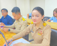 รองผู้ว่าราชการจังหวัดสุราษฎร์ธานี เป็นประธานการประชุมการเตร ... พารามิเตอร์รูปภาพ 5