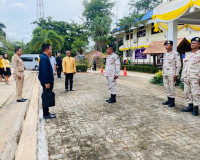 รองผู้ว่าราชการจังหวัดสุราษฎร์ธานี กล่าวต้อนรับคณะกรรมการคัด ... พารามิเตอร์รูปภาพ 2