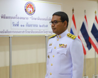 จังหวัดสุราษฎร์ธานีจัดพิธีมอบเครื่องหมาย “รักษาดินแดนยิ่งชีพ ... พารามิเตอร์รูปภาพ 8