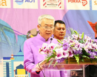 รองผู้ว่าราชการจังหวัดสุราษฎร์ธานี เป็นประธานเปิดการแข่งขันจ ... พารามิเตอร์รูปภาพ 3