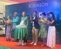 รองผู้ว่าราชการจังหวัดสุราษฎร์ธานี เป็นประธานเปิดงาน Robinso ... พารามิเตอร์รูปภาพ 4