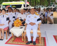 รองผู้ว่าราชการจังหวัดสุราษฎร์ธานี เป็นประธานในพิธีพระราชทาน ... พารามิเตอร์รูปภาพ 1