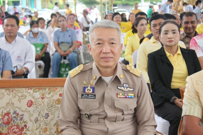 รองผู้ว่าราชการจังหวัดสุราษฎร์ธานี เป็นประธานเปิด &quot;ตลาดเกษตร ... พารามิเตอร์รูปภาพ 1