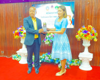 รองผู้ว่าราชการจังหวัดสุราษฎร์ธานี เป็นประธานในพิธีมอบรางวัล ... พารามิเตอร์รูปภาพ 6