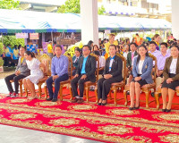 รองผู้ว่าราชการจังหวัดสุราษฎร์ธานี กล่าวต้อนรับ พล.อ.เกรียงไ ... พารามิเตอร์รูปภาพ 5