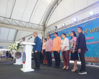 รองผู้ว่าราชการจังหวัดสุราษฎร์ธานี เป็นประธานเปิดโครงการตลาด ... พารามิเตอร์รูปภาพ 3