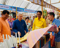 รองผู้ว่าราชการจังหวัดสุราษฎร์ธานี เป็นประธานเปิดโครงการตลาด ... พารามิเตอร์รูปภาพ 16